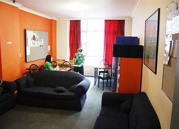 Hostel Summer House City - Formerly Backpackers